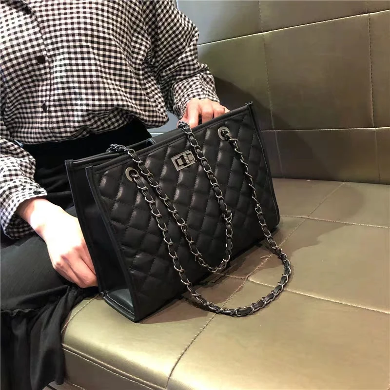 Women's Bag 2019 New Fashionable High Quality Handbag Luxury Brand Slant Bag Large Capacity Link Chain Mother and Child Bag
Women's Bag 2019 New Fashionable High Quality Handbag Luxury Brand Slant Bag Large Capacity Link Chain Mother and Child Bag