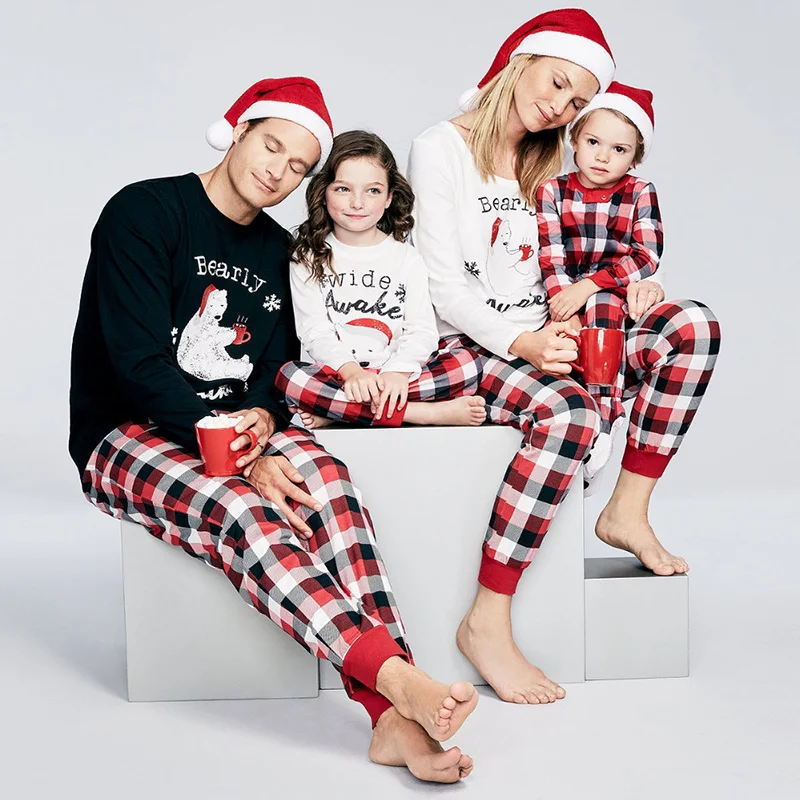 New 2018 Christmas Family Pajamas New Year Sleepwear Set Matching Family Christmas Clothes Set for Father Mother and Son Clothes
New 2018 Christmas Family Pajamas New Year Sleepwear Set Matching Family Christmas Clothes Set for Father Mother and Son Clothes