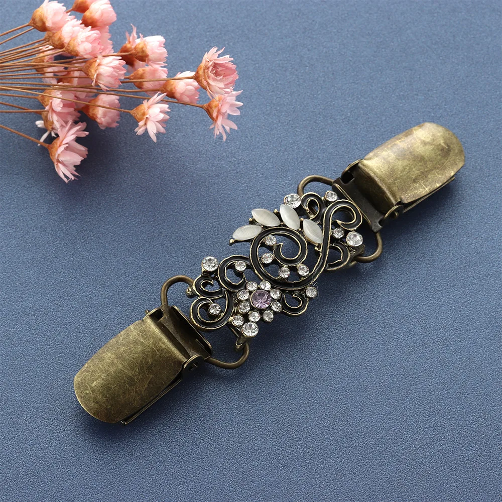 2019 Elegant Clothing Pins Silver Clips Cardigan Collar Clip Sweater Blouse Pin Shawl Brooch Clasps Charm Accessories Jewelry Gi
2019 Elegant Clothing Pins Silver Clips Cardigan Collar Clip Sweater Blouse Pin Shawl Brooch Clasps Charm Accessories Jewelry Gi