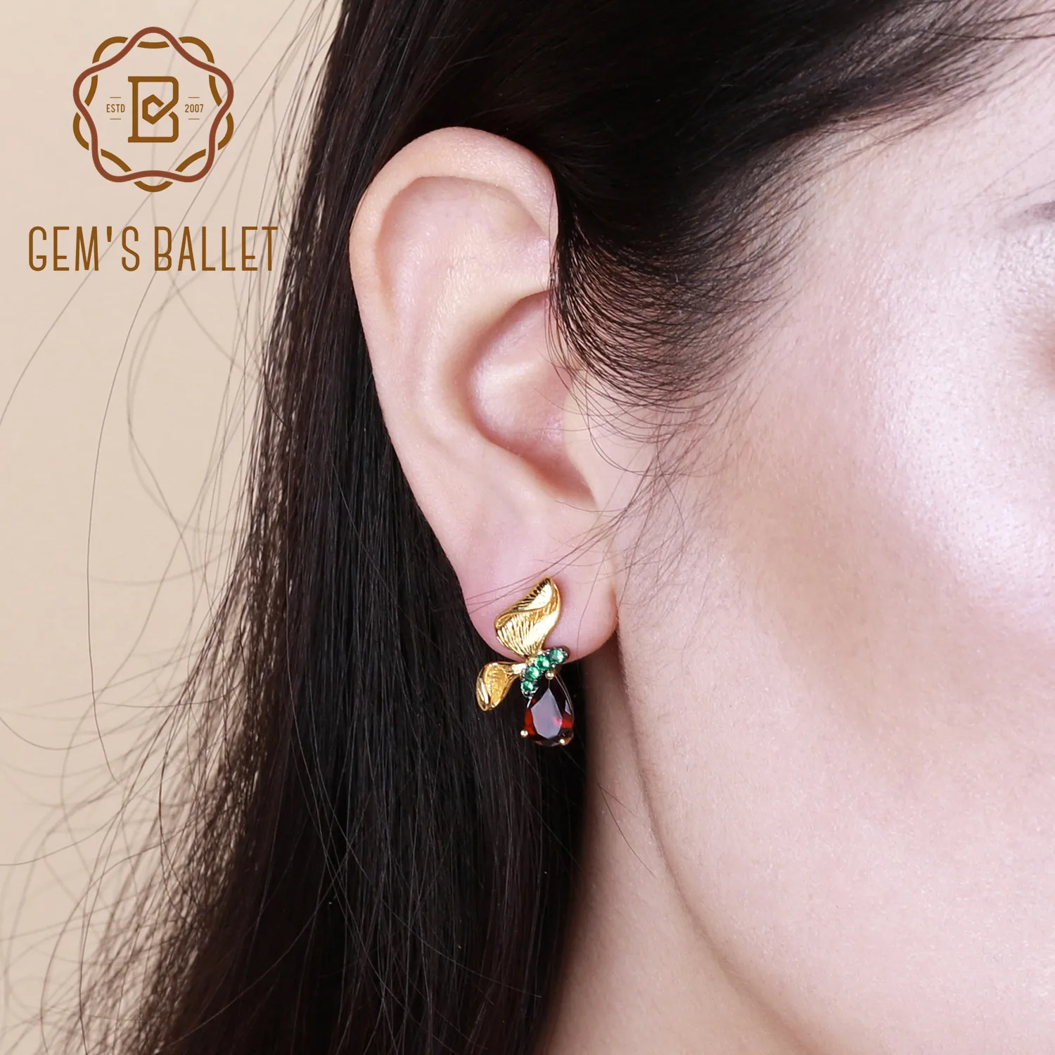 GEM'S BALLET 3.15Ct Cute Natural Garnet Gemstone Earrings Jewelry 925 Sterling Silver Handmade Butterfly Stud Earrings for Women
GEM'S BALLET 3.15Ct Cute Natural Garnet Gemstone Earrings Jewelry 925 Sterling Silver Handmade Butterfly Stud Earrings for Women