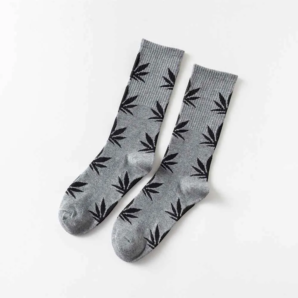 Fashion-1Pair-comfortable-high-quality-cotton-socks-hemp-leaf-maple-leaves-casual-long-weed-crew-socks(10)
