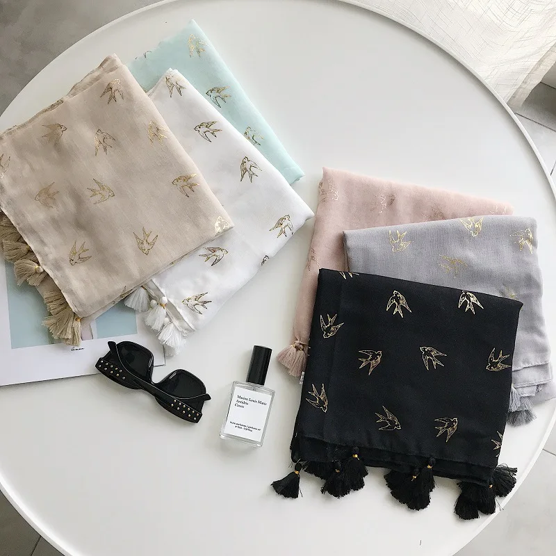 2018 Newest Women Bird Pattern Gold Foil Pattern Cotton Tassel Scarf 5Colors 10PCS/LOT
2018 Newest Women Bird Pattern Gold Foil Pattern Cotton Tassel Scarf 5Colors 10PCS/LOT