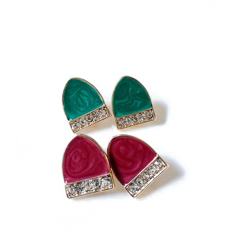 Free Shipping New Fashion Green Red Enamel Crystal Stone Cute Simple Geometric Clip Earring
Free Shipping New Fashion Green Red Enamel Crystal Stone Cute Simple Geometric Clip Earring