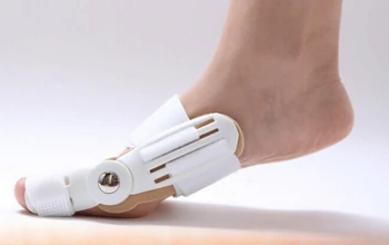 100pcs/Lot New Big Toe Bunion Splint Straightener Corrector valgus pro Foot Pain Relief for Unisex
100pcs/Lot New Big Toe Bunion Splint Straightener Corrector valgus pro Foot Pain Relief for Unisex