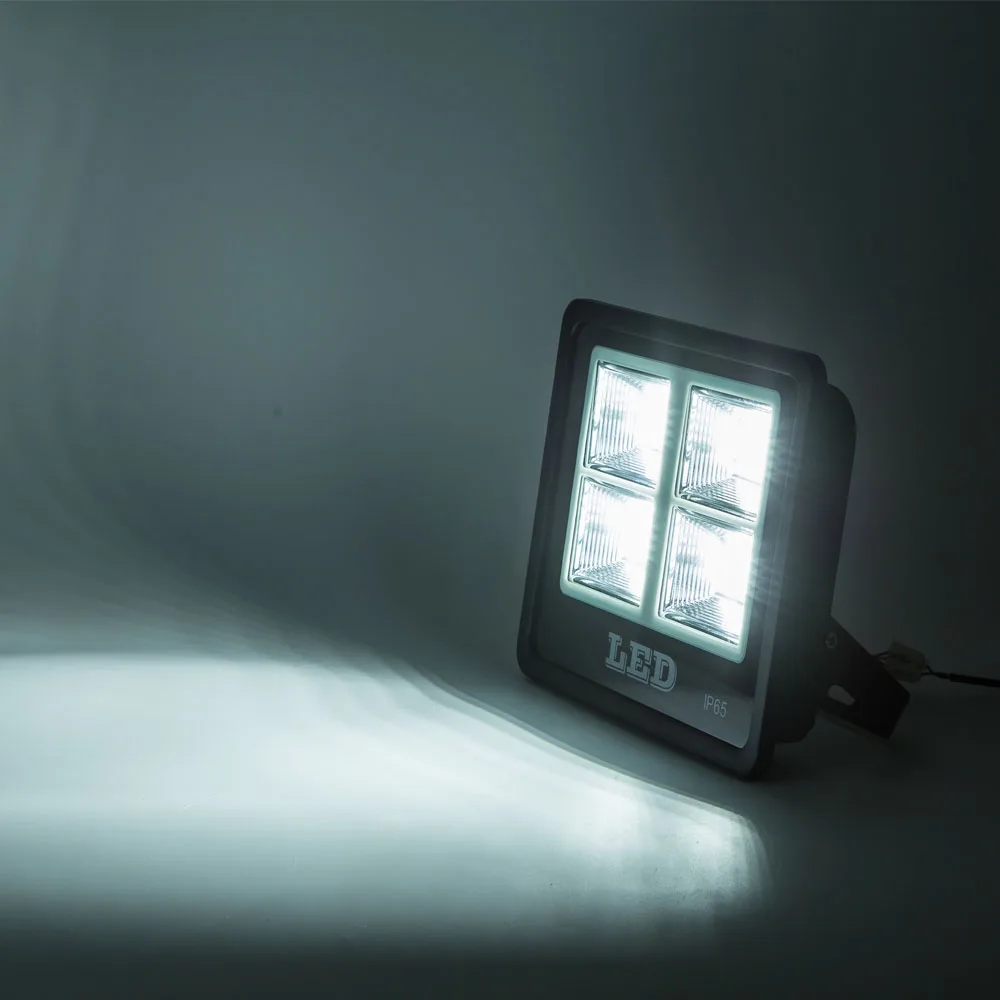 Outdoor Led landscape lights waterproof led floodlight IP65 led spotlight outdoor lighting 50W 100W 150W 250W garden light
Outdoor Led landscape lights waterproof led floodlight IP65 led spotlight outdoor lighting 50W 100W 150W 250W garden light