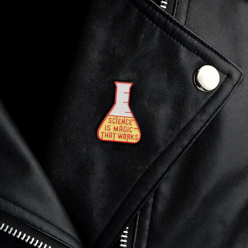 "SCIENCE IS MAGIC THAT WORKS "Pin Test Bottle Brooch Scientific Experiment Brooch Badge Denim Pin For the scientist
"SCIENCE IS MAGIC THAT WORKS "Pin Test Bottle Brooch Scientific Experiment Brooch Badge Denim Pin For the scientist