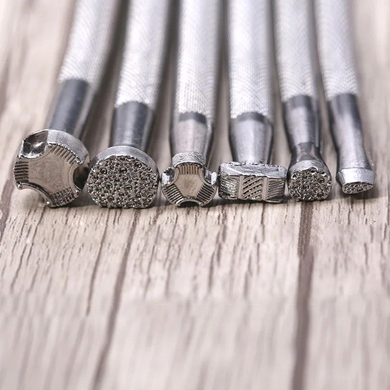 Leather Printing Making Tools DIY Leather Craf Creative Tool Set LeatherCraft Work Engraving Pattern Stamping Embossing 6Pcs
Leather Printing Making Tools DIY Leather Craf Creative Tool Set LeatherCraft Work Engraving Pattern Stamping Embossing 6Pcs