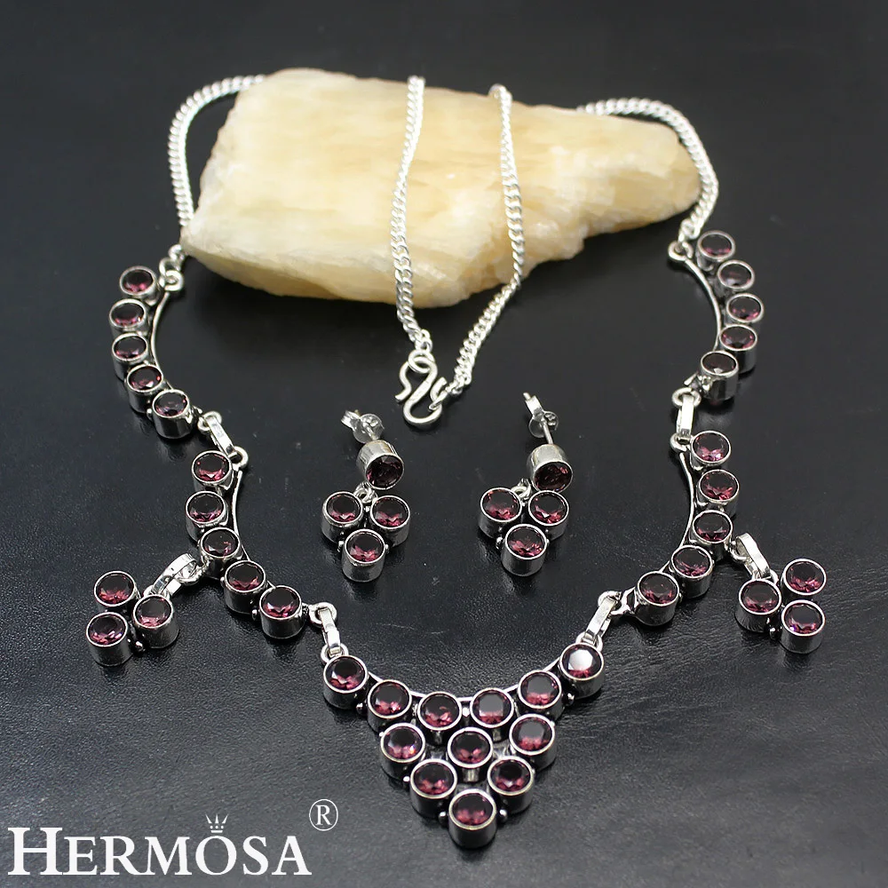 Glowing Vintage Purple Amethystt Charms 925 Sterling Silver Jewelry Set Necklace Earrings TF175
Glowing Vintage Purple Amethystt Charms 925 Sterling Silver Jewelry Set Necklace Earrings TF175