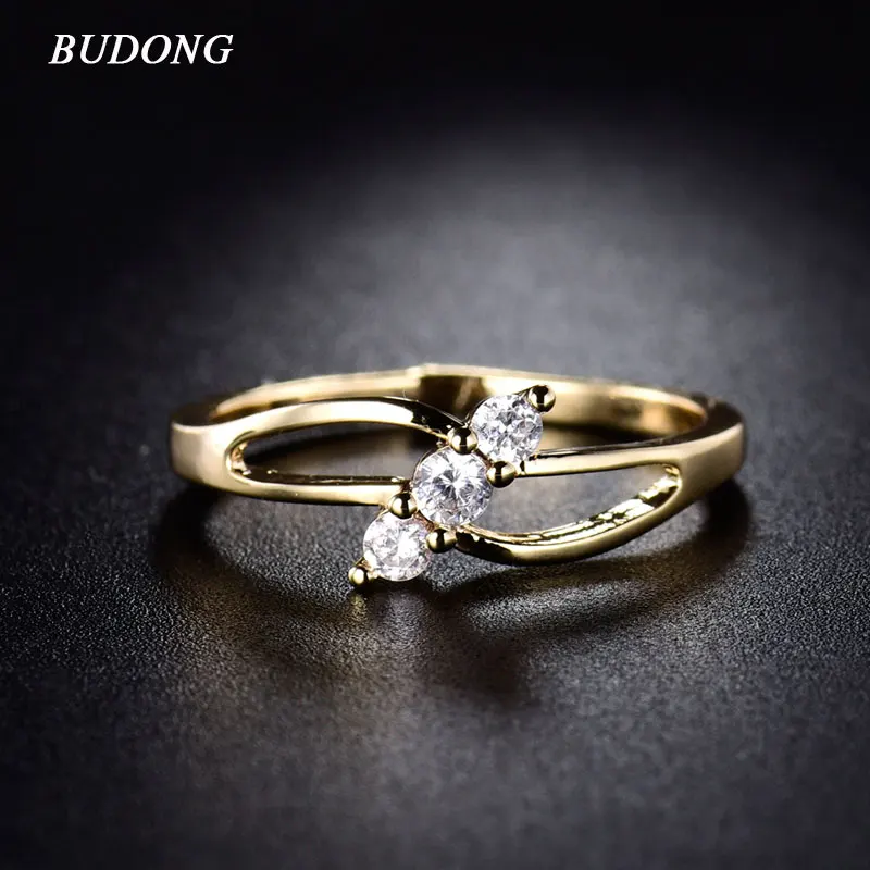 BUDONG 2017 Fashion Simple Crystal Rings for Women Gold-Color Midi Ring for Women Cubic Zirconia Hollow Engagement Bands XUR029
BUDONG 2017 Fashion Simple Crystal Rings for Women Gold-Color Midi Ring for Women Cubic Zirconia Hollow Engagement Bands XUR029