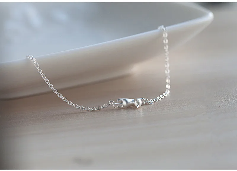 2016 cute cat charm fashion silver cat bracelet silver woman girl cool cat statement hand jewelry 925 engrave
2016 cute cat charm fashion silver cat bracelet silver woman girl cool cat statement hand jewelry 925 engrave