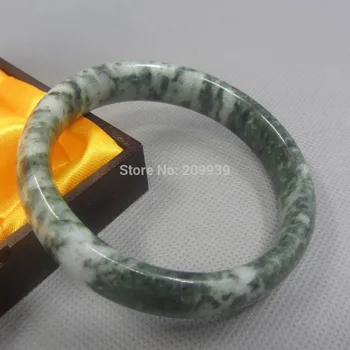 huij 00544 China Hand Carved Bangles Jadeite Bracelets Oriental Jewelry ()
huij 00544 China Hand Carved Bangles Jadeite Bracelets Oriental Jewelry ()