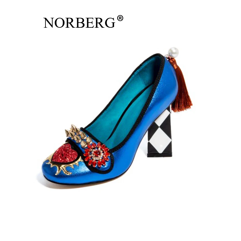 NORBERG high-end custom wedding shoes women's rivet diamond flower heel women's shoes leather shoes water pump flannel Mary Jane
NORBERG high-end custom wedding shoes women's rivet diamond flower heel women's shoes leather shoes water pump flannel Mary Jane