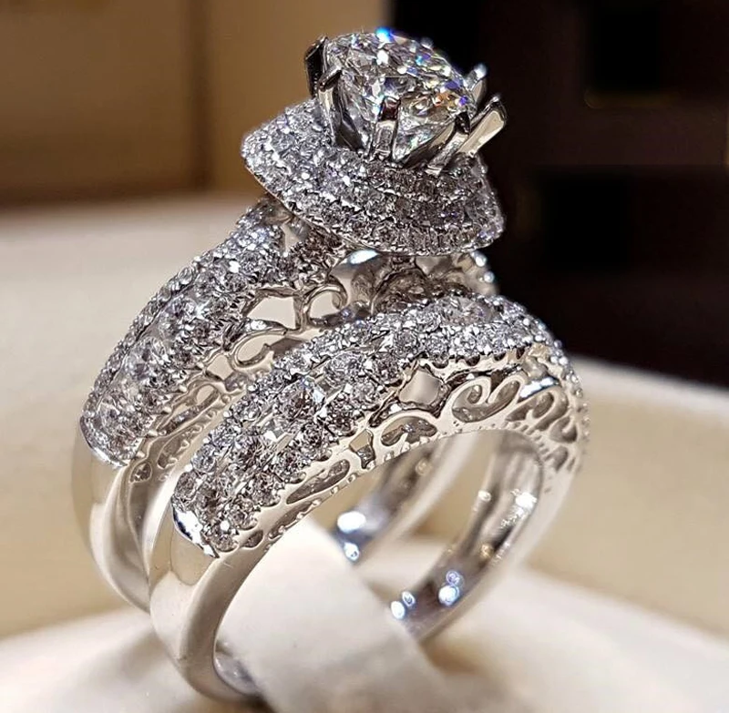 2Pcs/Set Fashion Luxury Crystal Stone Crystal Rings For Women Sliver Color Wedding Engagement Zircon Rings Jewelry
2Pcs/Set Fashion Luxury Crystal Stone Crystal Rings For Women Sliver Color Wedding Engagement Zircon Rings Jewelry