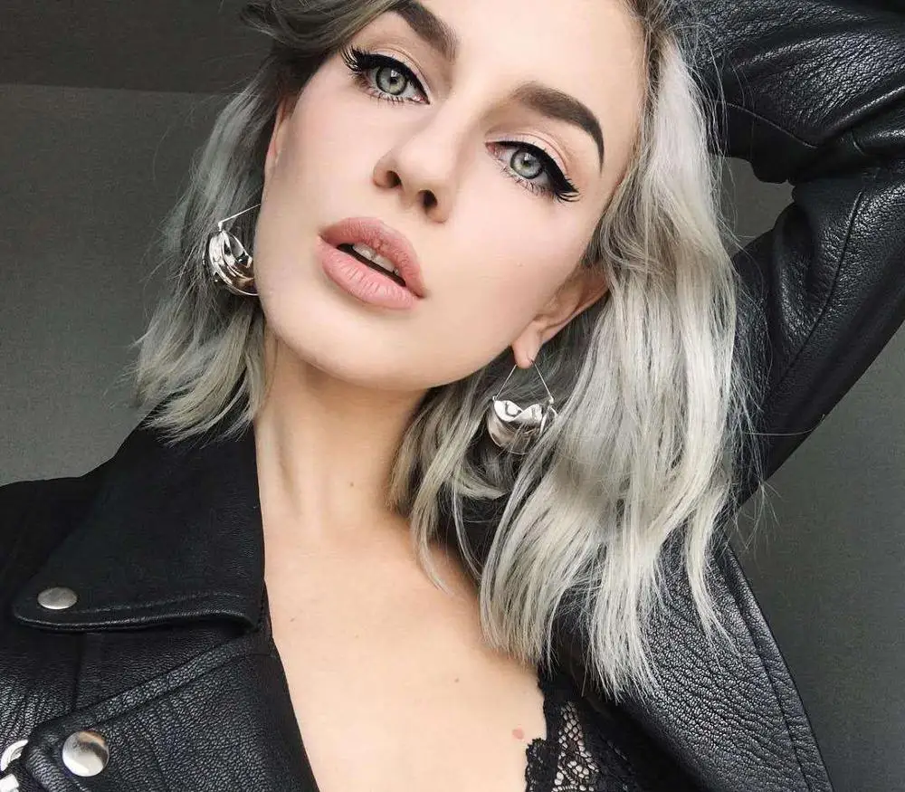 2019 Summer New Exaggerated Silver Metal Earrings Brass Silver Petal Shaped Basket Earrings Women's Apparel Accessories
2019 Summer New Exaggerated Silver Metal Earrings Brass Silver Petal Shaped Basket Earrings Women's Apparel Accessories