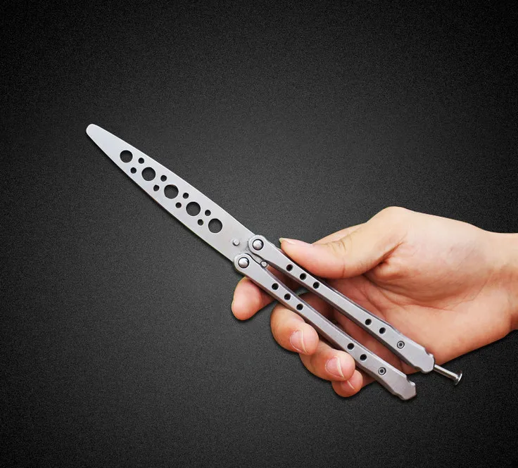 Not sharp, silver Butterfly Knives Toys for children and adult Training knife gift
Not sharp, silver Butterfly Knives Toys for children and adult Training knife gift