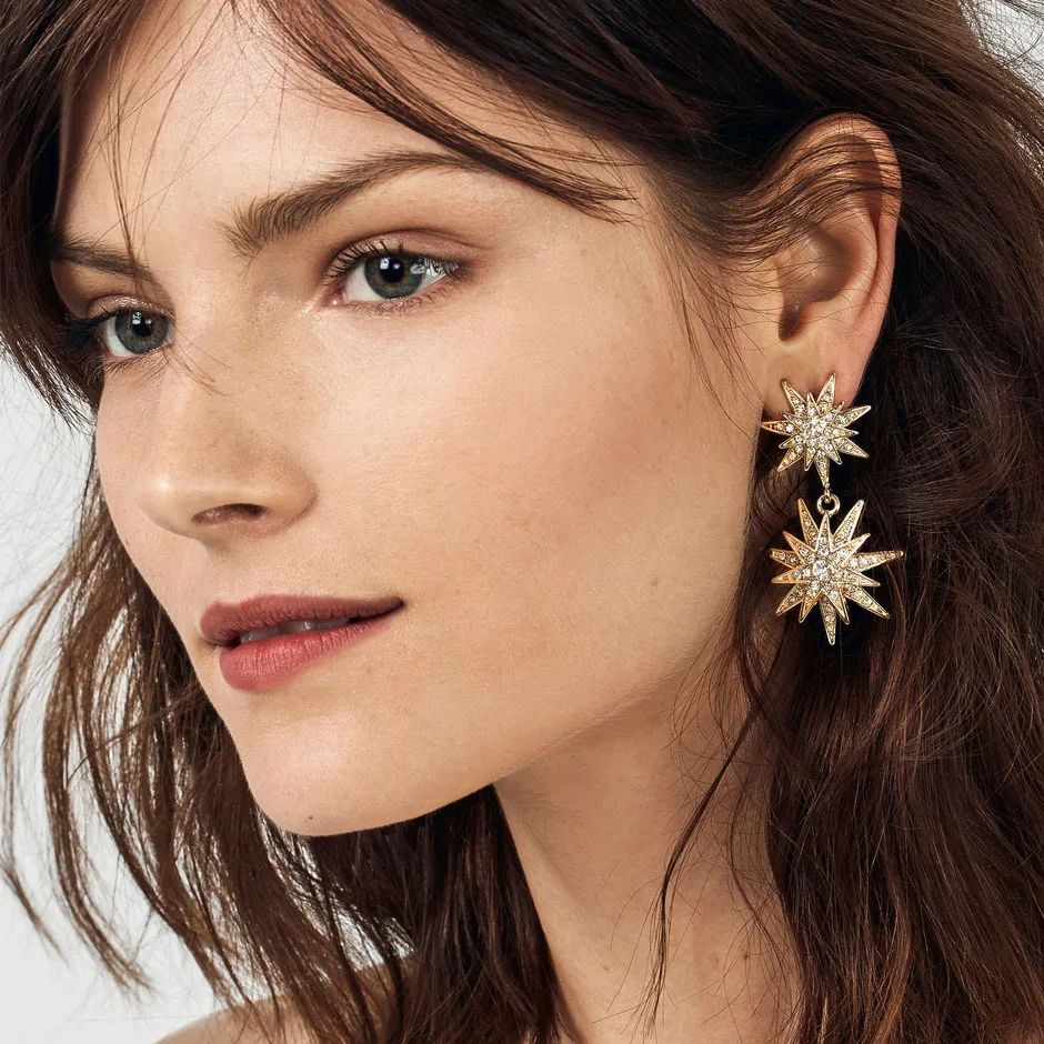 JUJIA Hot Elegant Wedding Jewelry Luxury Long Crystal Drop Dangle Earrings For Brides Accessories
JUJIA Hot Elegant Wedding Jewelry Luxury Long Crystal Drop Dangle Earrings For Brides Accessories