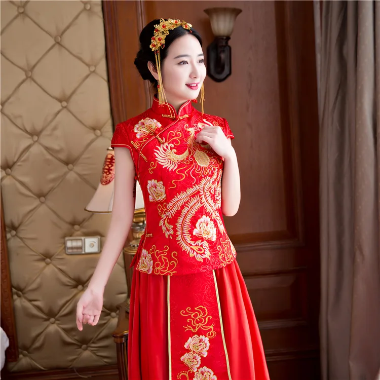 Red Traditional Show bride Embroidery cheongsam married suits chinese style wedding formal dress female Overseas Chinese Qipao
Red Traditional Show bride Embroidery cheongsam married suits chinese style wedding formal dress female Overseas Chinese Qipao