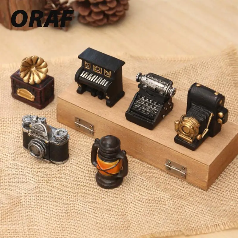 Ornaments Vintage Phonograph Typewriter Props Antique Model Decor Resin Nostalgia Mechanical Model Shop Store Toys Gifts
Ornaments Vintage Phonograph Typewriter Props Antique Model Decor Resin Nostalgia Mechanical Model Shop Store Toys Gifts