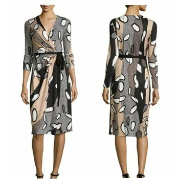 Women's new v-neck fashion printing knitting withblet long-sleeved cardigan slim dress
Women's new v-neck fashion printing knitting withblet long-sleeved cardigan slim dress