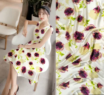 Best Have Designer White flowers Prints Satin Fabric Wax japan Woven Material Curtain Cloth Dress 97% Silk stretch Fabric Silks
Best Have Designer White flowers Prints Satin Fabric Wax japan Woven Material Curtain Cloth Dress 97% Silk stretch Fabric Silks