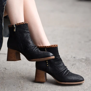 Artmu Original Retro High Heels Martin Boots Autumn and Winter New Style Ankle Boots Fashion Genuine Leather Women Boots TD25-1
Artmu Original Retro High Heels Martin Boots Autumn and Winter New Style Ankle Boots Fashion Genuine Leather Women Boots TD25-1