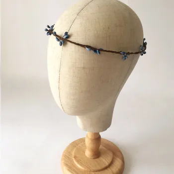 10 PCS Handmade Rustic gadient blue Pip Berries Twine Wreath Wedding Flower Crown Feminine Whimsical Fresh Cute Christmas Gift 
10 PCS Handmade Rustic gadient blue Pip Berries Twine Wreath Wedding Flower Crown Feminine Whimsical Fresh Cute Christmas Gift