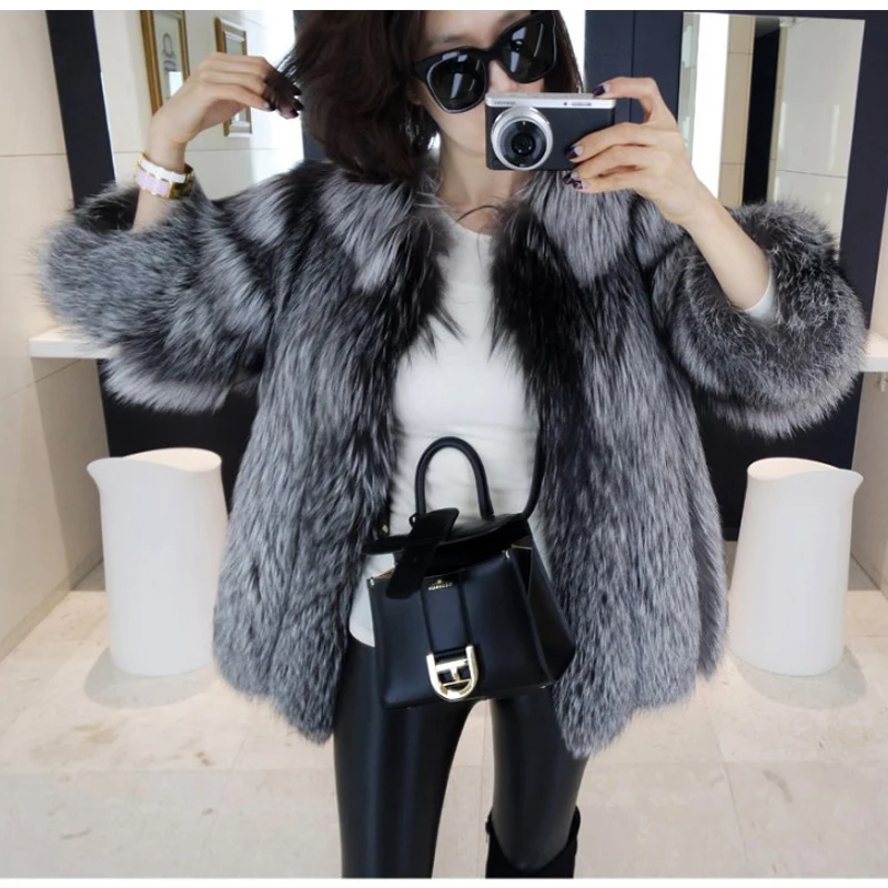 Natural Full Pelt Genuine Real Fur Coats for Women Whole Skin Silver Fox Fur Coat Woman Slim Waistcoats Outerwear 70*45 BF-C0015
Natural Full Pelt Genuine Real Fur Coats for Women Whole Skin Silver Fox Fur Coat Woman Slim Waistcoats Outerwear 70*45 BF-C0015