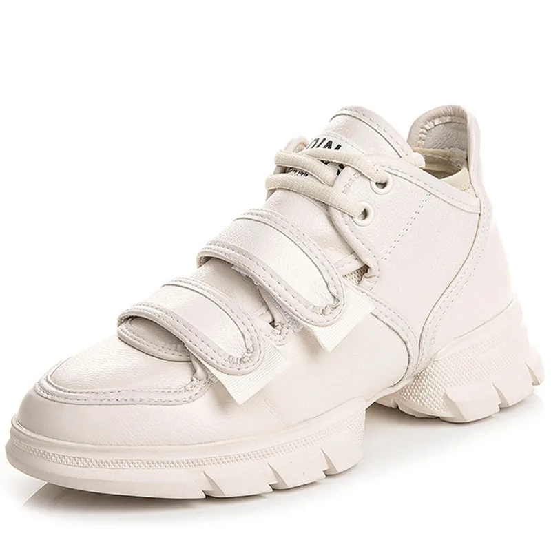 Spring 2019 Women's Skateboarding Shoes Athletic Walking Sport Shoes Woman Brand Comfortably breathable Casual Ladies Sneakers
Spring 2019 Women's Skateboarding Shoes Athletic Walking Sport Shoes Woman Brand Comfortably breathable Casual Ladies Sneakers