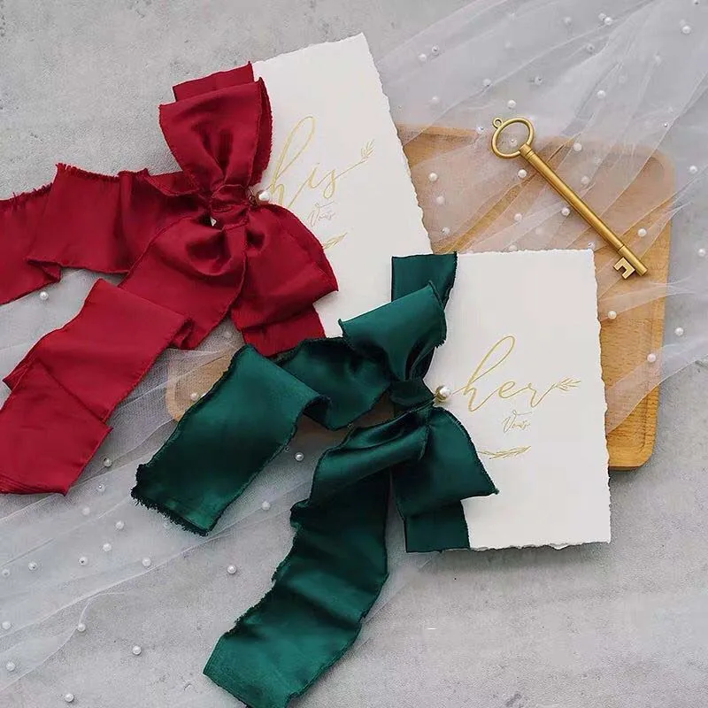 2pcs wedding favors party chiffon ribbon vows card Pearl pendant pink oath romantic gold letter book his and her vow photo props
2pcs wedding favors party chiffon ribbon vows card Pearl pendant pink oath romantic gold letter book his and her vow photo props