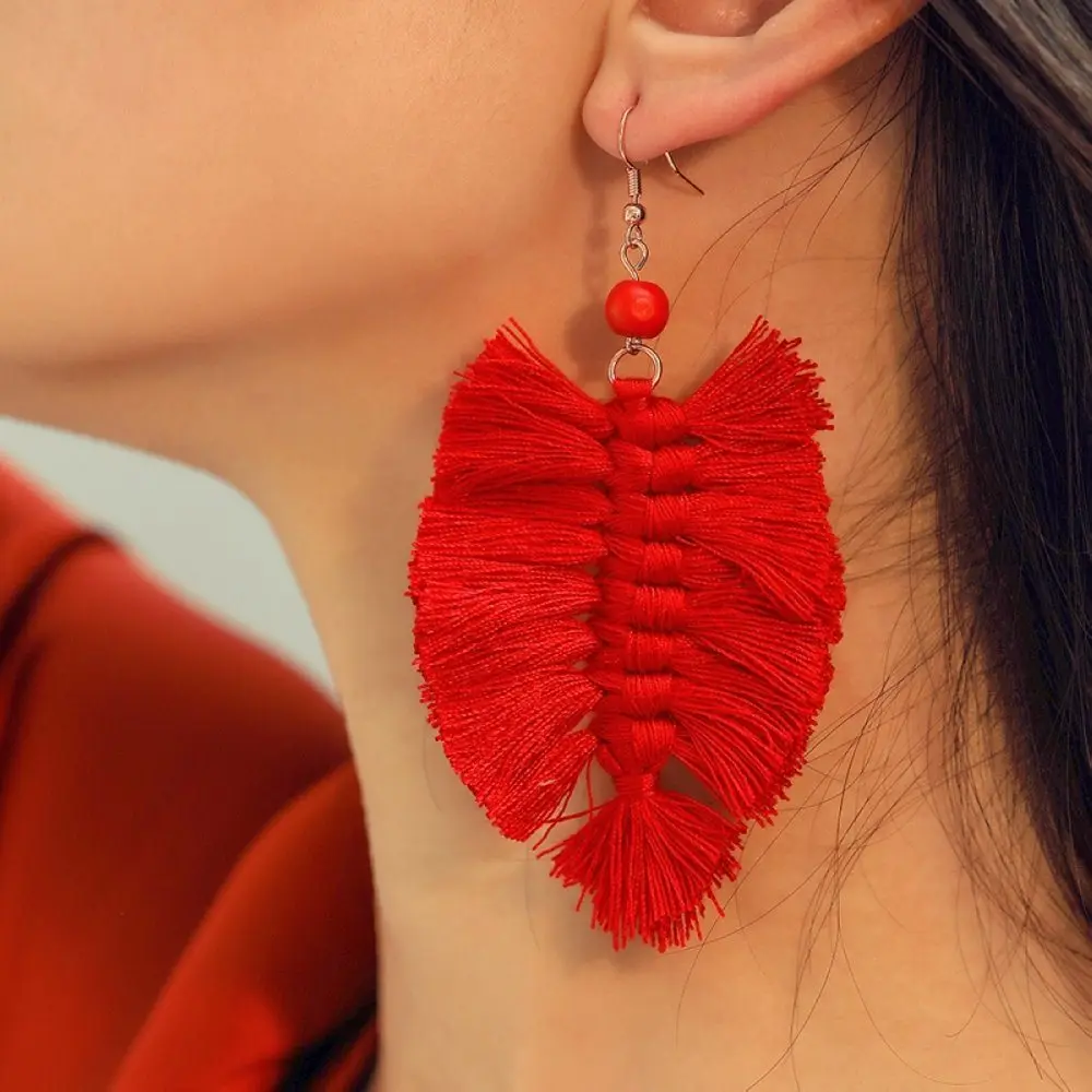 LUNA CHIAO 2019 Fall Winter New Design Cotton Tassel Leaf Drop Earring Unique Stylish Statement Earring
LUNA CHIAO 2019 Fall Winter New Design Cotton Tassel Leaf Drop Earring Unique Stylish Statement Earring
