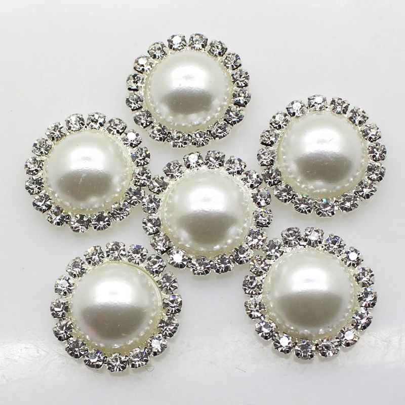 New 10pcs/lot Ivory Pearls Rhinestones Buttons Metal Wedding Invitations Decorate Button Trinket Hair Flower Center Scrapbooking
New 10pcs/lot Ivory Pearls Rhinestones Buttons Metal Wedding Invitations Decorate Button Trinket Hair Flower Center Scrapbooking