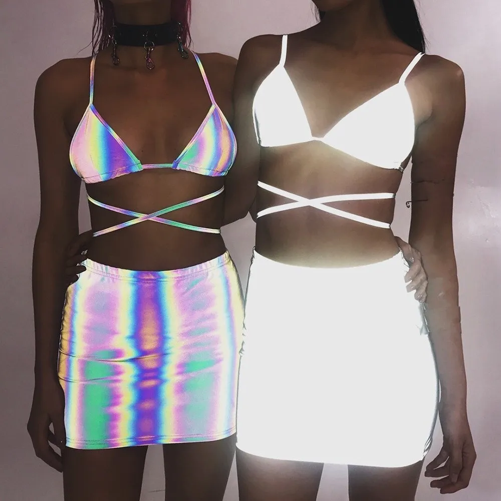 Fashion 2019 New Reflective Silver Two Piece Set Women Spaghetti Strap Crop Top Mini Skirt Sexy Suits Casual Summer Outfits
Fashion 2019 New Reflective Silver Two Piece Set Women Spaghetti Strap Crop Top Mini Skirt Sexy Suits Casual Summer Outfits