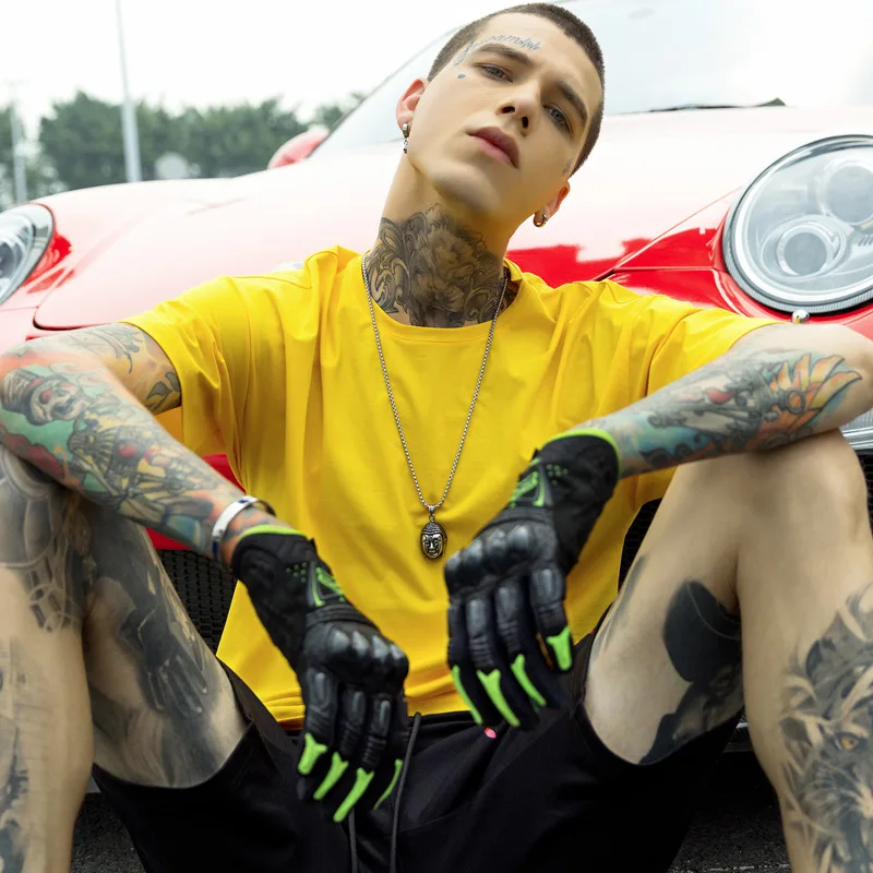 Fashion simple and comfortable men's t-shirt short-sleeved round neck hip-hop style loose slippery shirt men's clothing
Fashion simple and comfortable men's t-shirt short-sleeved round neck hip-hop style loose slippery shirt men's clothing