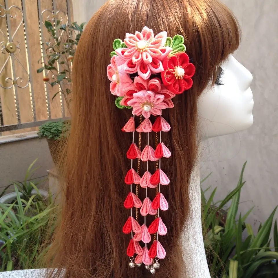 Japanese style vintage handmade cloth Bell Flower red tassel Hairpin hair accessories for Japanese clothes firkete /Horquilla
Japanese style vintage handmade cloth Bell Flower red tassel Hairpin hair accessories for Japanese clothes firkete /Horquilla