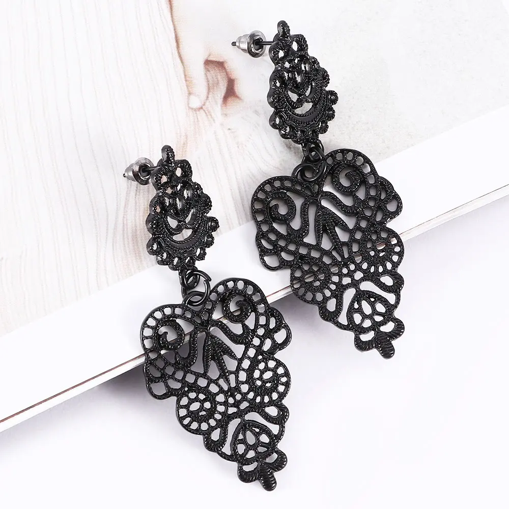 1Pair Hollow Leafs Women Drop Earrings Fashion Boho Black Alloy Pierced Long Dangle Earrings Jewelry Gifts Hot sale
1Pair Hollow Leafs Women Drop Earrings Fashion Boho Black Alloy Pierced Long Dangle Earrings Jewelry Gifts Hot sale
