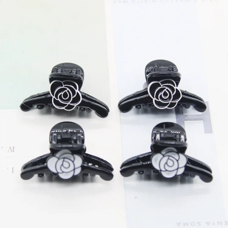 10 pcs Korea Simple Trumpet Crab Claw Clips Hairpin Korean Retro Camellia Hairpin Clip Women's Haircuts Christmas present
10 pcs Korea Simple Trumpet Crab Claw Clips Hairpin Korean Retro Camellia Hairpin Clip Women's Haircuts Christmas present