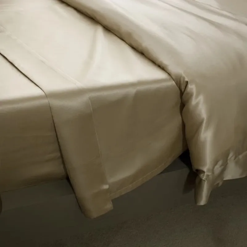 One Duvet Cover 22 Mm 100% Mulberry Silk Seamless King Size Silvery Ivory Dark Pink Colors Customize MS05
One Duvet Cover 22 Mm 100% Mulberry Silk Seamless King Size Silvery Ivory Dark Pink Colors Customize MS05