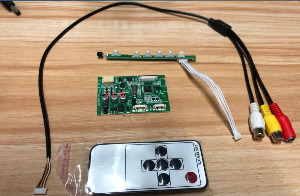 AT070TN07 V.A V.B V.D driver board 7-inch 26pin TFT dedicated analog RGB for LED screen car display display AV1 AV2
AT070TN07 V.A V.B V.D driver board 7-inch 26pin TFT dedicated analog RGB for LED screen car display display AV1 AV2