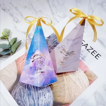 AVEBIEN 50pc Creative Aurora Nebula Candy Box Wedding Decoration Wedding Favors and Gift Chocolate Paper Gift Box Party Supplies 
AVEBIEN 50pc Creative Aurora Nebula Candy Box Wedding Decoration Wedding Favors and Gift Chocolate Paper Gift Box Party Supplies
