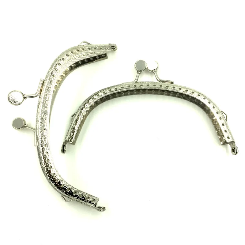 10Pcs Silver Tone DIY Metal Arch Frame Kiss Clasps Lock Buckle Clutch Handbag Handle 12.5x7.5cm
10Pcs Silver Tone DIY Metal Arch Frame Kiss Clasps Lock Buckle Clutch Handbag Handle 12.5x7.5cm