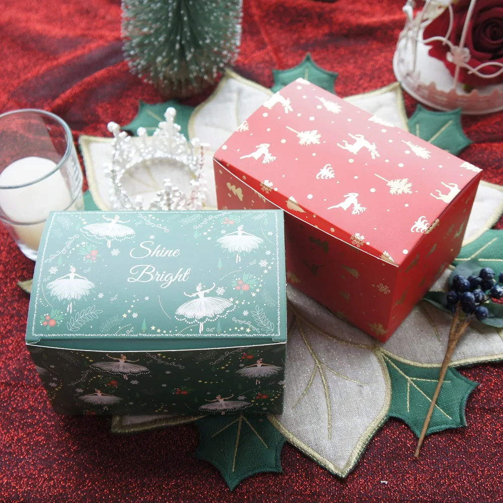 red green gold dancing Christmas 10pcs paper Box 15*10*9cm as cookie candy candle jar box Christmas Party Gifts Packaging
red green gold dancing Christmas 10pcs paper Box 15*10*9cm as cookie candy candle jar box Christmas Party Gifts Packaging