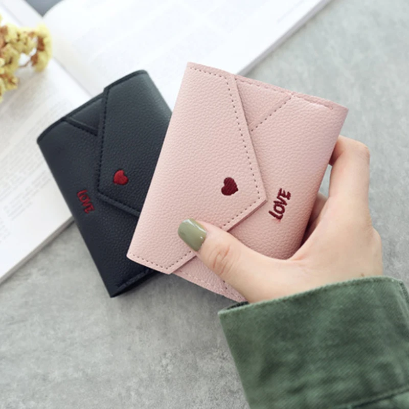 New Women Wallets Purse Mini Wallet Love Heart-shaped Embroidery Line Lychee Pattern Multifunctional Wallet 3 Fold Small Wallet
New Women Wallets Purse Mini Wallet Love Heart-shaped Embroidery Line Lychee Pattern Multifunctional Wallet 3 Fold Small Wallet