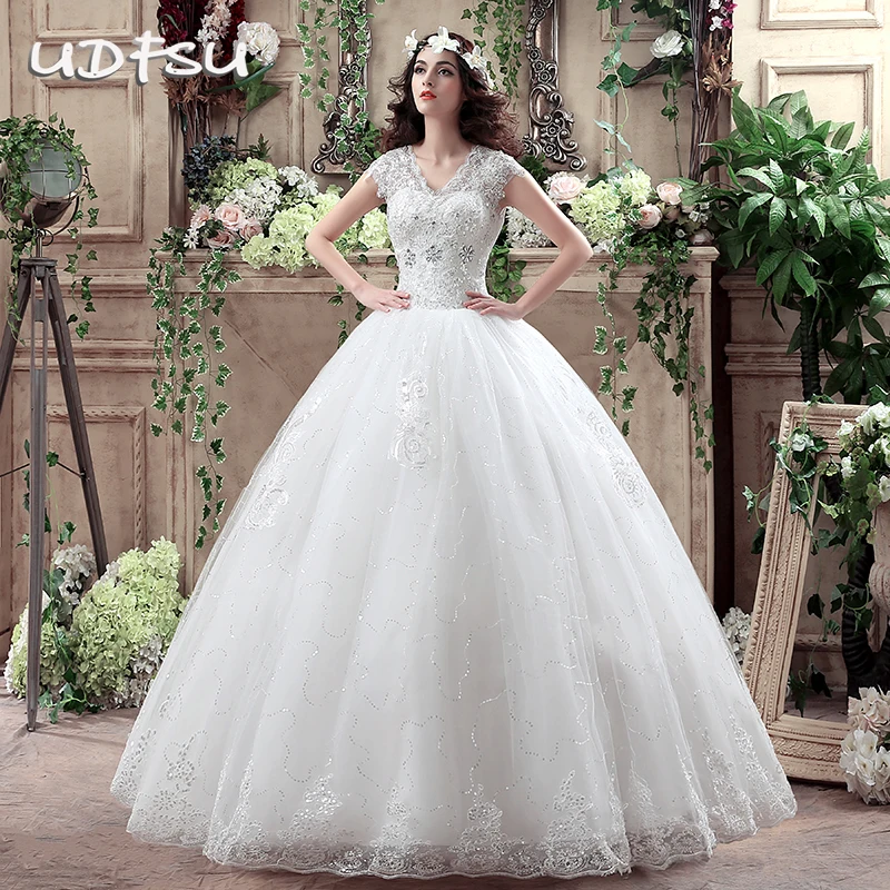 New Women Wedding Dress Sleeveless Lace Patchwork Bridal Dress Elegant Wedding Gown Vintage Wedding Dress By UDFSU
New Women Wedding Dress Sleeveless Lace Patchwork Bridal Dress Elegant Wedding Gown Vintage Wedding Dress By UDFSU
