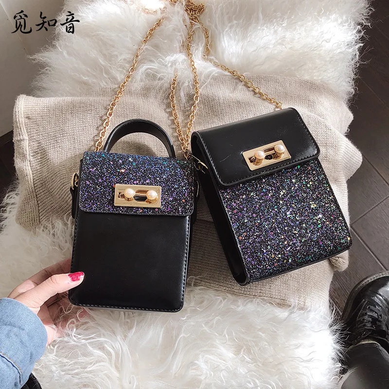 2019 New Style Korean Style SequSquare Crossbody Bags Metal Chain Fashion Pearls Bling Shoulder Bag Women Shiny Pu Handbags
2019 New Style Korean Style SequSquare Crossbody Bags Metal Chain Fashion Pearls Bling Shoulder Bag Women Shiny Pu Handbags