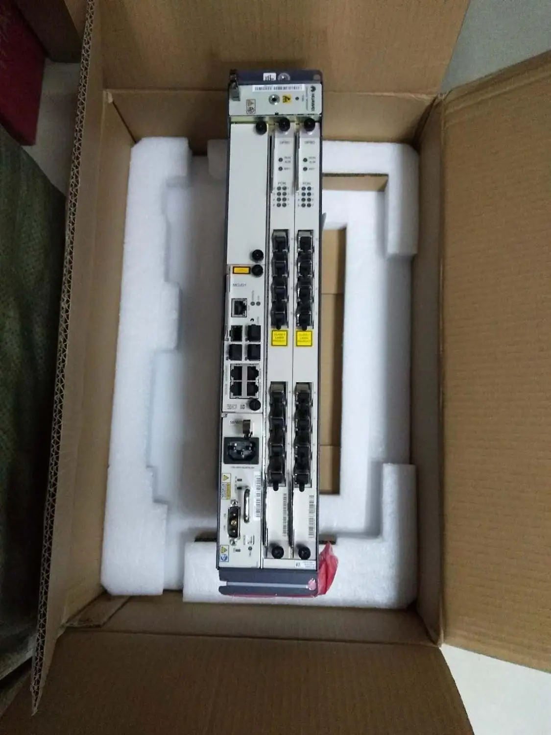 Huawei FTTH GPON OLT5608T with 1 * MPWD1 10G uplink control board 2pcs 8 ports Service board includ sfp c++ shipping by DHL
Huawei FTTH GPON OLT5608T with 1 * MPWD1 10G uplink control board 2pcs 8 ports Service board includ sfp c++ shipping by DHL