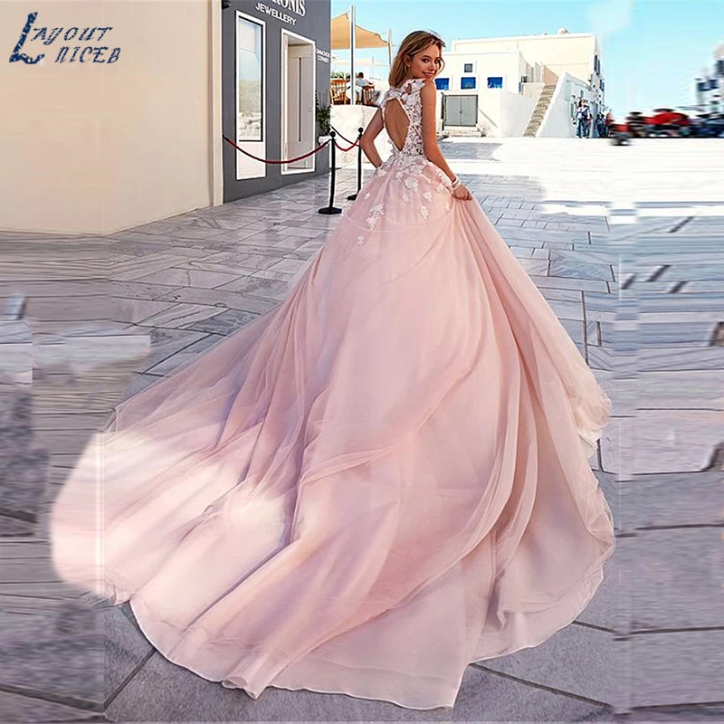 SHJ447 Romantic V-Neck A-Line Prom Dresses With Lace Beaded Handmade Flowers Cutout Open Back Long Train Pink Bridal Dress
SHJ447 Romantic V-Neck A-Line Prom Dresses With Lace Beaded Handmade Flowers Cutout Open Back Long Train Pink Bridal Dress