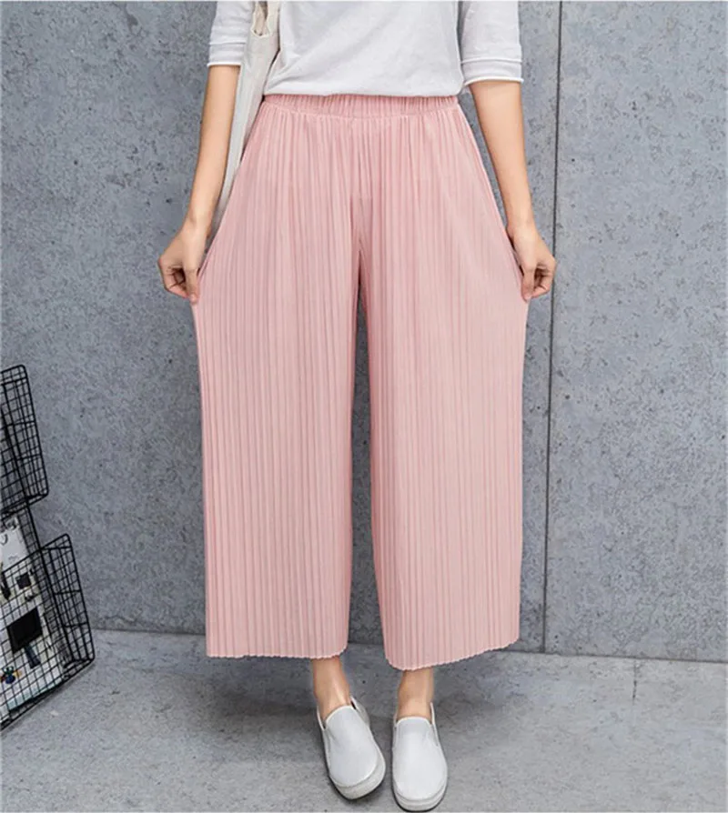 Summer Women Solid Pleated Chiffon Elastic Wide Leg Pants High Waist Casual Loose Culottes Trousers
Summer Women Solid Pleated Chiffon Elastic Wide Leg Pants High Waist Casual Loose Culottes Trousers