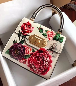 Rivet real leather bag Color printing white pink rose flower storage luxury handbag
Rivet real leather bag Color printing white pink rose flower storage luxury handbag