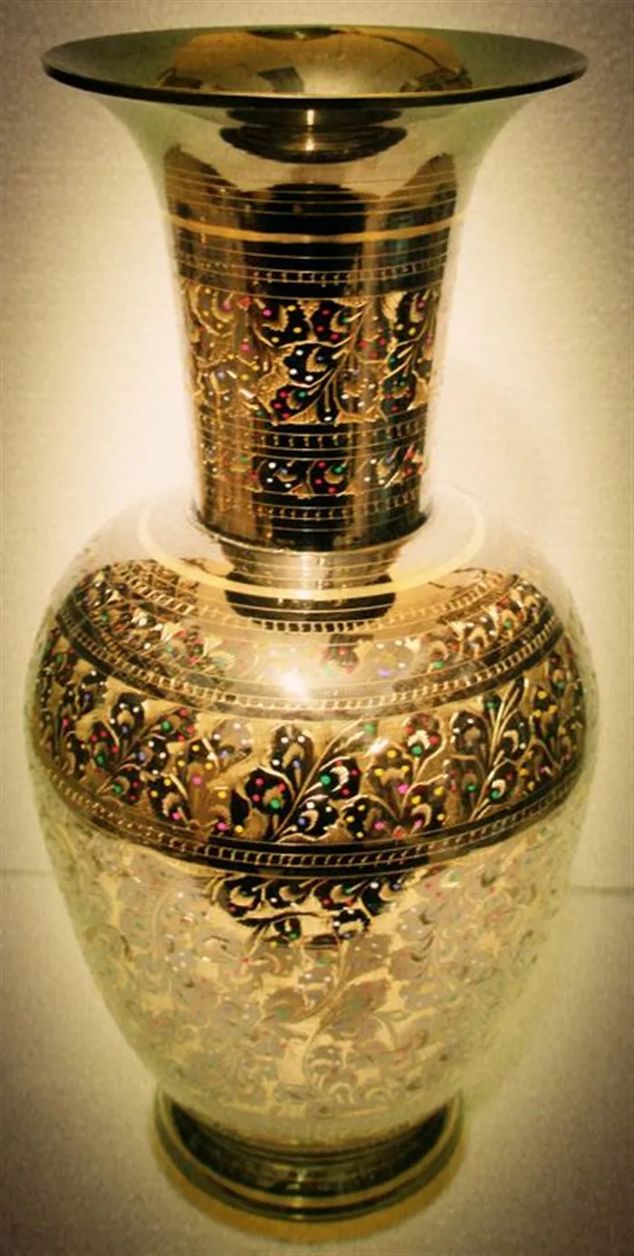 Pakistan modern fashion decoration art crafts vase classical antique altar style 14 inch
Pakistan modern fashion decoration art crafts vase classical antique altar style 14 inch