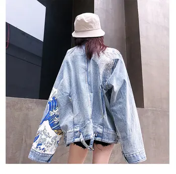 Wave crane embroidery denim hip-hop jacket for men and women couples wearing loose jackets
Wave crane embroidery denim hip-hop jacket for men and women couples wearing loose jackets